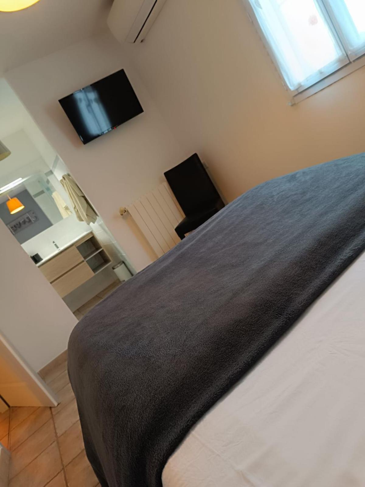 Pierre Blanche Apartment Visan